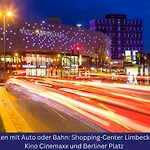 Modern Und Ruhig, Mit Garage & Ps4, Nahe Messe, Rue Und Uniklinik, Voll Ausgestattete Kueche, Bad Mit Dusche Und Badewanne * Essen